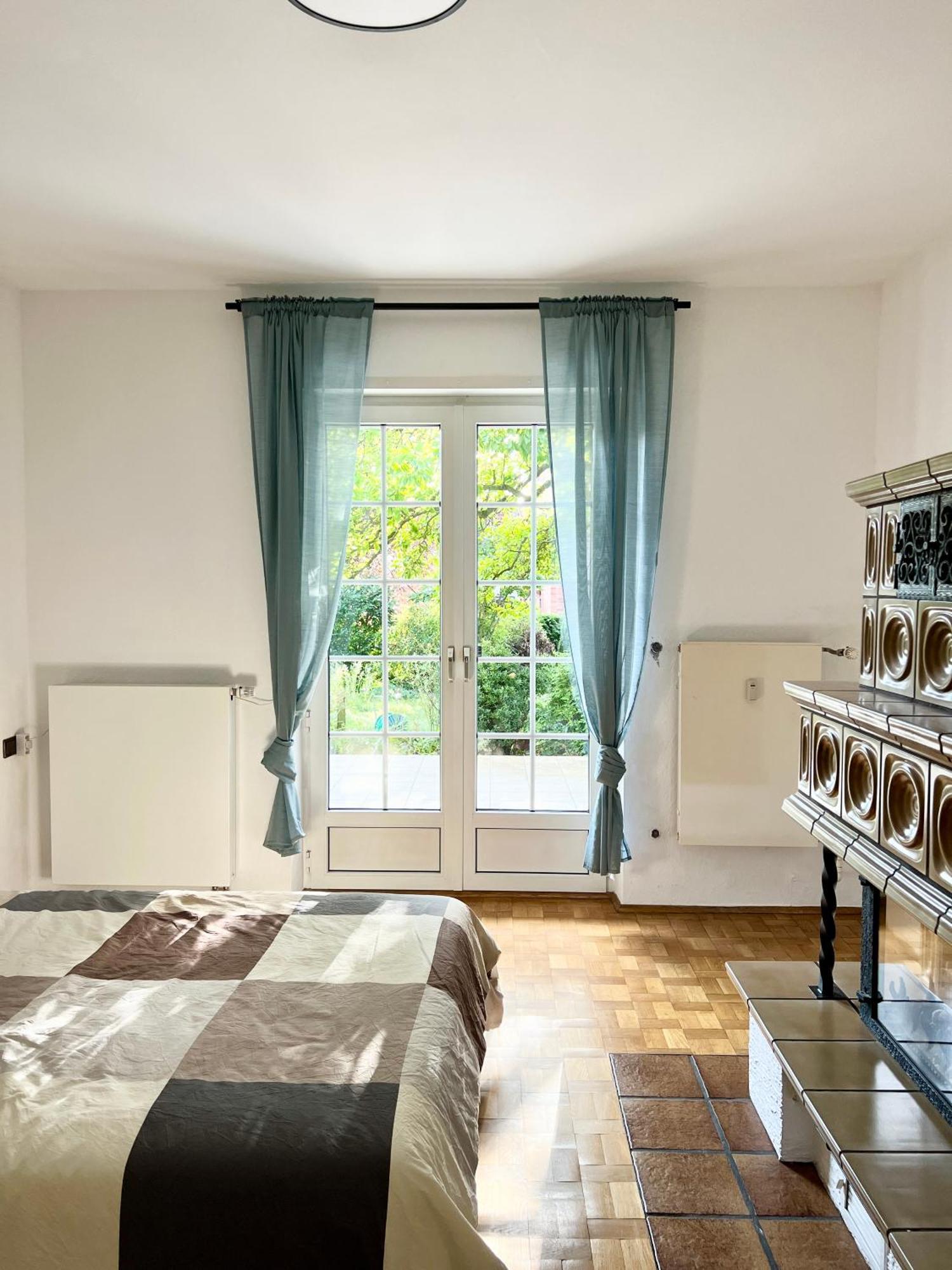 City House نيوس المظهر الخارجي الصورة
